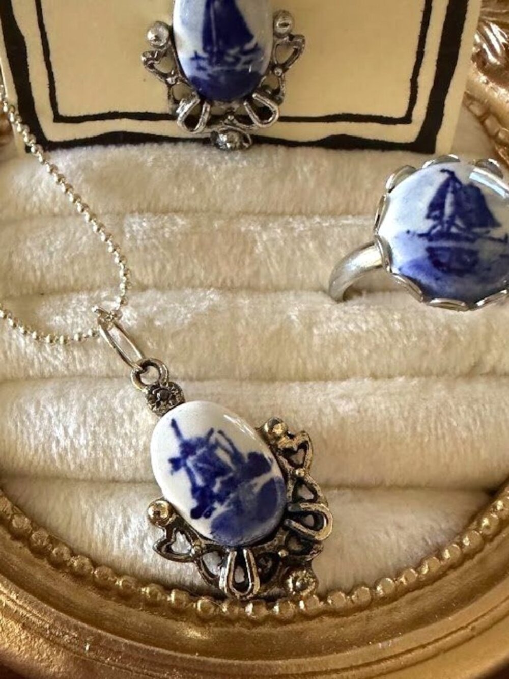 Vintage Blue Delft Porcelain Sailboat Jewelry Set Necklace Brooch Ring - Picture 2 of 11